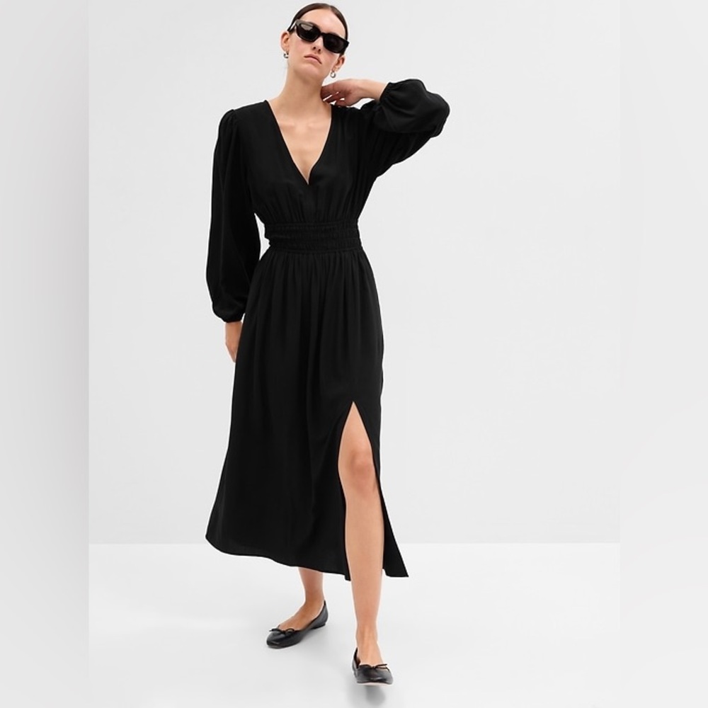 GAP Chic Black Long Sleeve Dress